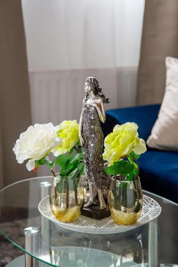 Deluxe Central Quentin Apartment 3Bedrm, 2Bathrm Boedapest